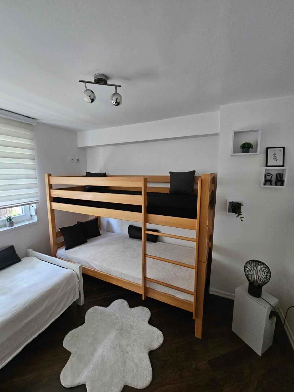 Apartman Daniela Σαράγεβο Εξωτερικό φωτογραφία
